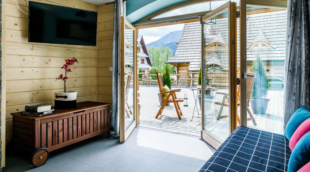 Rent Like Home - Bali Residenceコシチェリスコ エクステリア 写真
